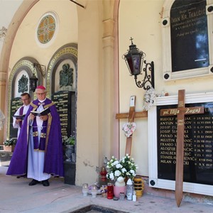 Misa za pokojne katedralne služitelje